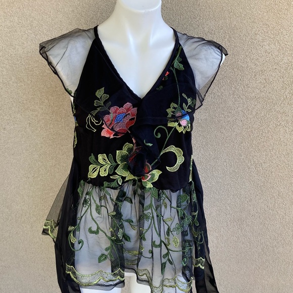 Boho Lace Embroidered Tule Waist Bow & Tie Blouse - Picture 5 of 7